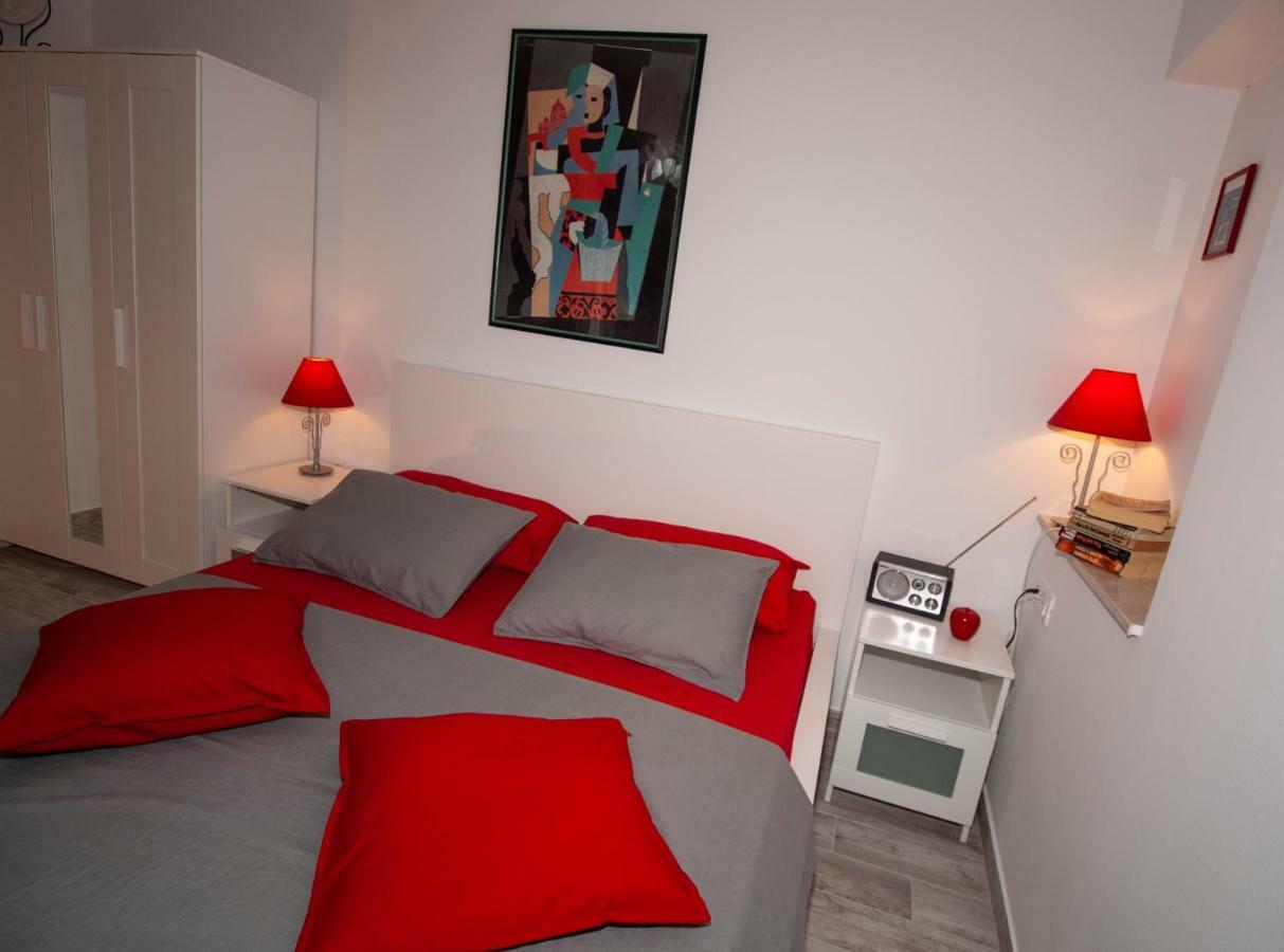 Apartments Barka Tucepi Bagian luar foto